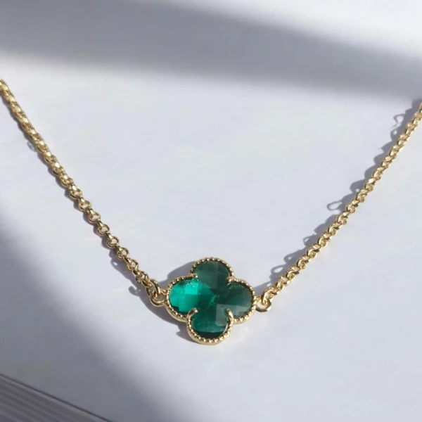 Colar Trevo-Ouro